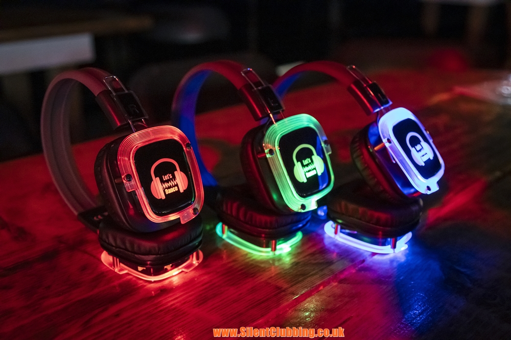 Silent Clubbing - Silent Disco Hire